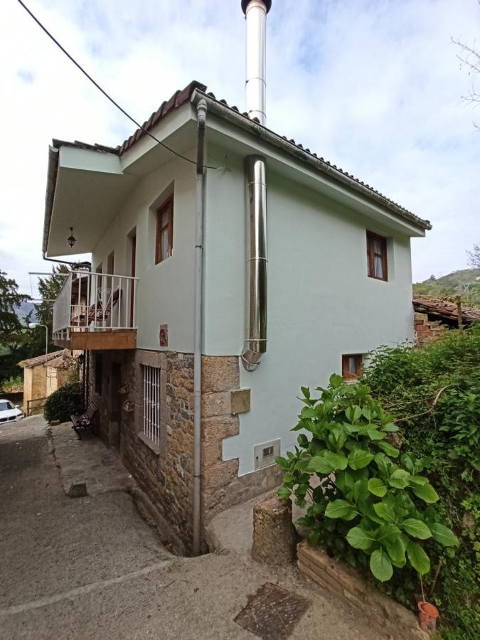 La Capilla Villa Onís Buitenkant foto